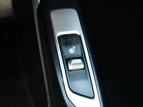 Used 2025 Kia Sorento S w/ Panoramic Sunroof Package FWD image 32