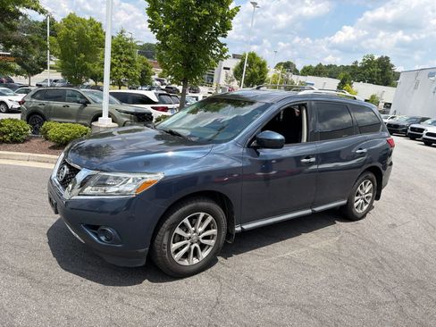 Used 2016 Nissan Pathfinder S AWD/4WD image 5