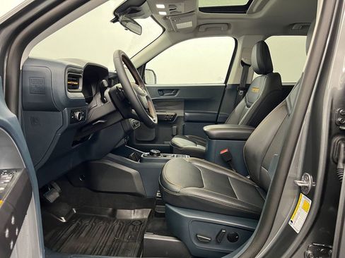 Used 2025 Ford Maverick Tremor image 4