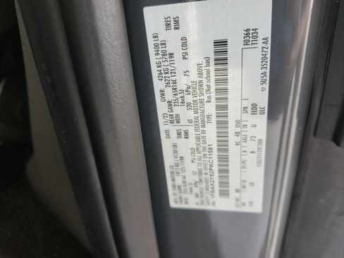 Used 2023 Ford Transit 350 XLT image 29