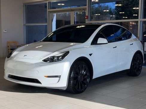 Used 2022 Tesla Model Y Performance AWD/4WD image 4