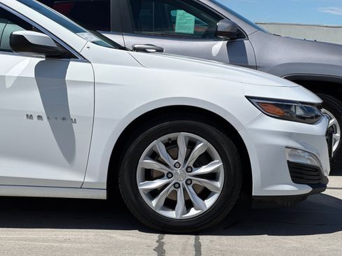 Used 2019 Chevrolet Malibu Hybrid w/ Leather Package FWD image 34