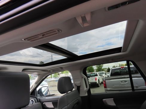 New 2025 Ford Expedition Max Active image 18