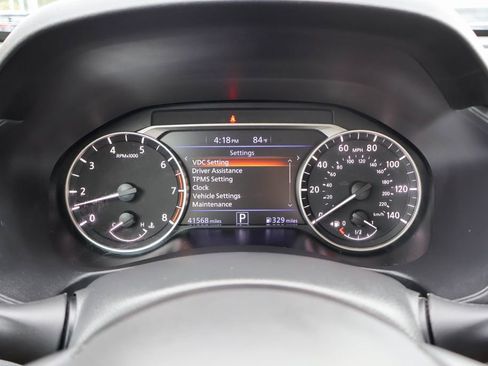 Used 2025 Nissan Altima 2.5 SV FWD image 11