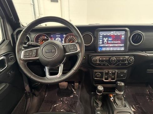 Used 2020 Jeep Wrangler Unlimited Sahara w/ Uconnect 4C Nav & Sound Group image 20