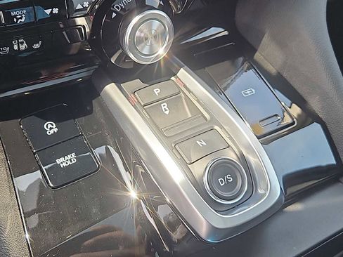 Used 2025 Acura MDX SH-AWD image 28