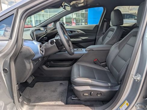 Used 2024 Chevrolet Equinox EV LT AWD/4WD image 10
