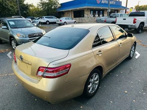Used 2011 Toyota Camry LE w/ LE Extra-Value Pkg FWD image 4