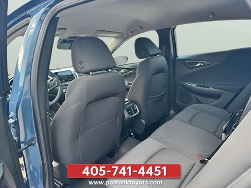 Used 2025 Chevrolet Malibu LT FWD image 23