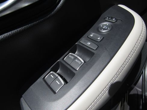 New 2026 Honda HR-V EX-L image 21