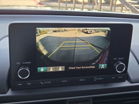 Certified 2025 Honda Pilot Sport image 23