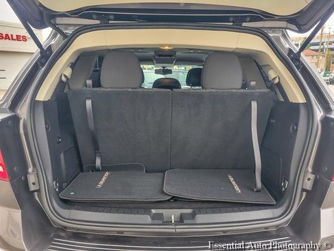 Used 2017 Dodge Journey SE w/ Flexible Seating Group FWD image 26