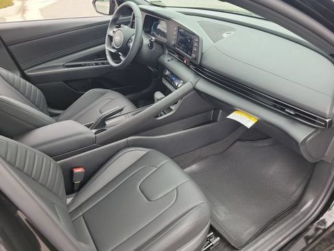 New 2026 Hyundai Elantra SEL Sport FWD image 20