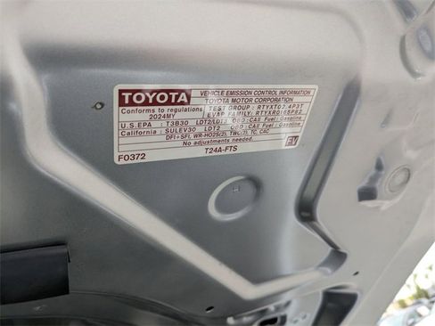 Used 2024 Toyota Tacoma TRD Off-Road image 23