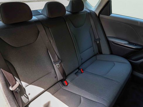 Certified 2025 Kia K4 FWD image 23