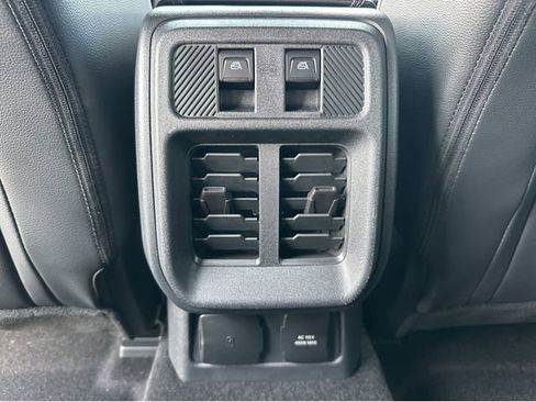 New 2025 Ford Bronco Outer Banks w/ Sasquatch Package image 17