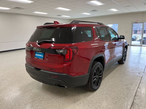Used 2023 GMC Acadia SLE w/ Driver Convenience Package image 5