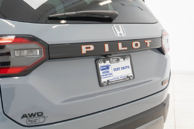 New 2026 Honda Pilot TrailSport image 9