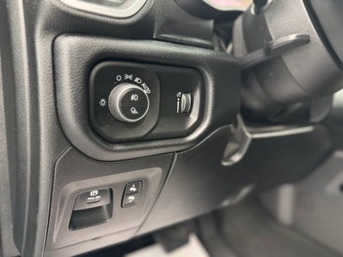 Used 2020 RAM 1500 Big Horn image 17