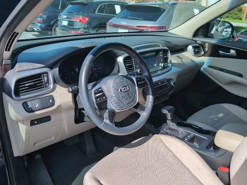 Used 2020 Kia Sorento S AWD/4WD image 8