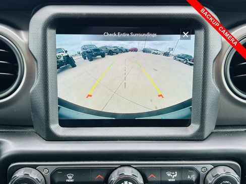 Used 2022 Jeep Wrangler Unlimited Sport AWD/4WD image 5
