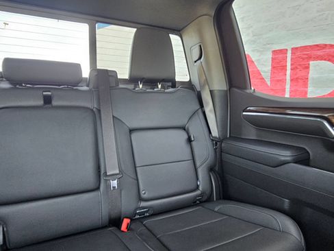 Used 2024 Chevrolet Silverado 1500 RST w/ Rally Edition AWD/4WD image 26