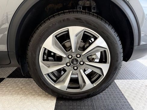 Used 2024 Ford Escape Platinum AWD/4WD image 12