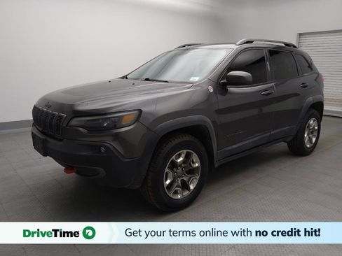Used 2019 Jeep Cherokee Trailhawk w/ Cold Weather Group AWD/4WD image 1