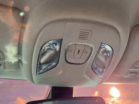 Used 2020 Jeep Compass Latitude image 50