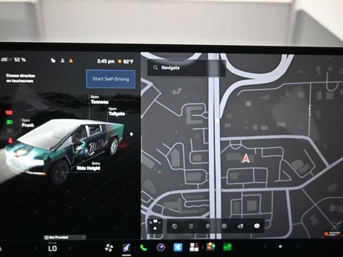 Used 2024 Tesla Cybertruck AWD Crew Cab image 15