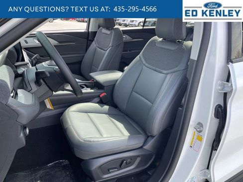 New 2026 Ford Explorer Active image 3