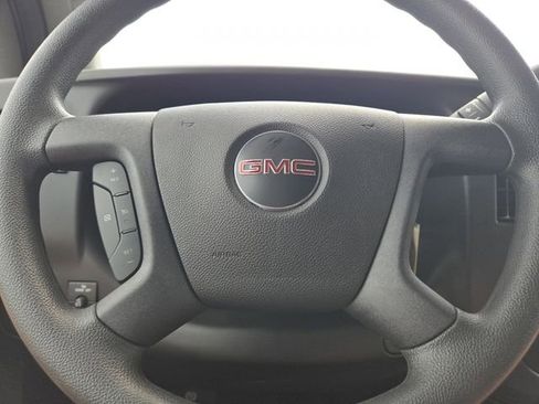 New 2025 GMC Savana 3500 Extended w/ Driver Convenience Package RWD image 28