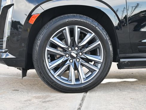 Used 2023 Cadillac Escalade Sport w/ Touring Package AWD/4WD image 29