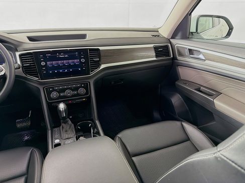 Used 2022 Volkswagen Atlas SE image 25