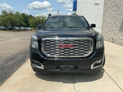Used 2018 GMC Yukon XL Denali w/ Denali Ultimate Package AWD/4WD image 7