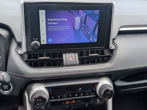 Used 2024 Toyota RAV4 XLE FWD image 17