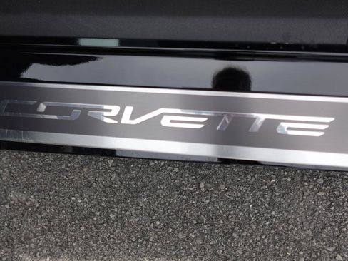 Used 2019 Chevrolet Corvette Stingray Coupe w/ 1LT RWD image 15