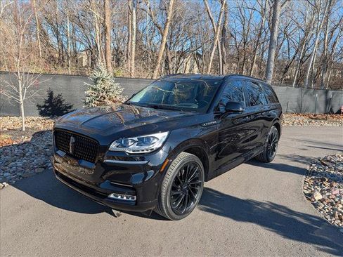 Used 2023 Lincoln Aviator Reserve w/ Equipment Group 201A image 1