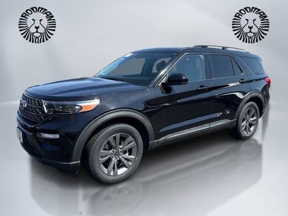 Certified 2022 Ford Explorer XLT w/ Equipment Group 202A
