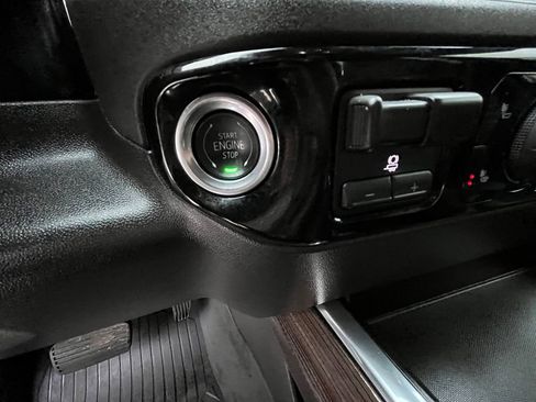 Used 2024 Chevrolet Silverado 1500 LT Trail Boss w/ LT Trail Boss Premium Package image 15