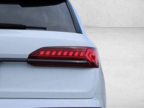 Used 2023 Audi SQ7 Prestige w/ Prestige Package AWD/4WD image 10