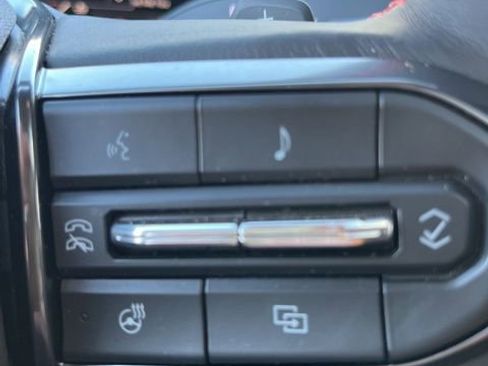 Used 2025 GMC Yukon XL AT4 Ultimate w/ LPO, AT4 Appearance Package image 22