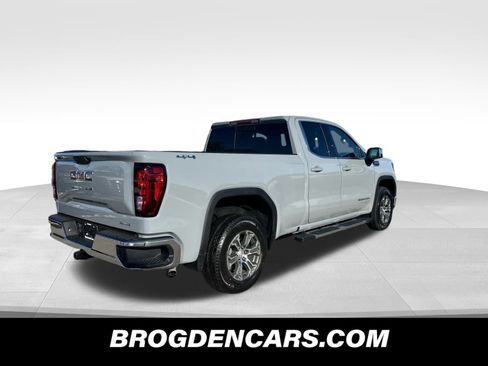 New 2025 GMC Sierra 1500 SLE w/ Preferred Package image 3