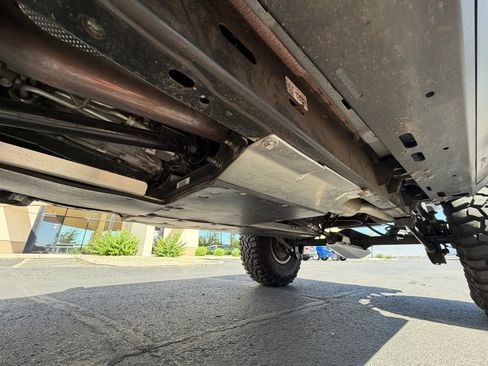 Used 2022 Jeep Wrangler Unlimited Rubicon w/ LED Lighting Group AWD/4WD image 32