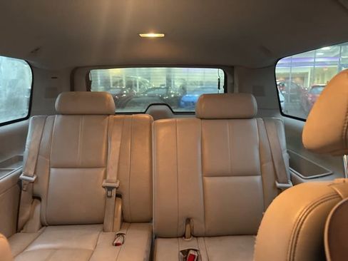 Used 2008 Chevrolet Suburban LT image 21