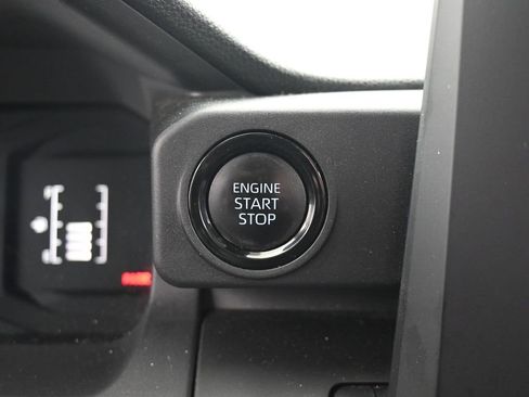 Used 2025 Toyota Tacoma SR image 24