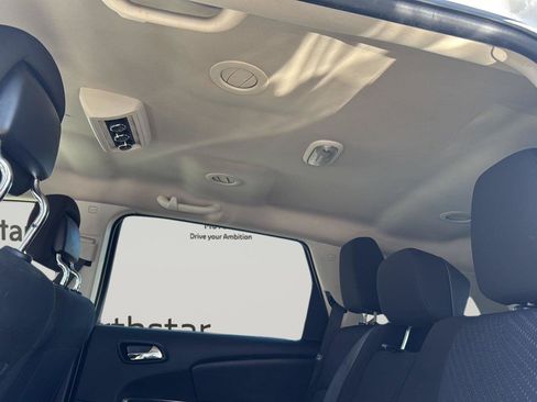 Used 2019 Dodge Journey SE w/ Blacktop Package FWD image 24