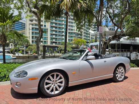 Used 2005 Jaguar XK8 Convertible RWD image 61