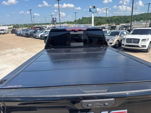 Used 2024 GMC Sierra 2500 AT4 w/ AT4 Premium Plus Package AWD/4WD image 13