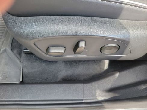 Used 2025 Buick Enclave Sport Touring w/ Power Package image 17